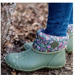 The original MUCK boot